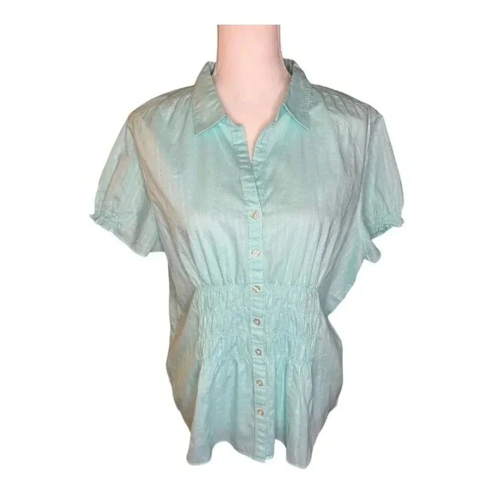 Eddie Bauer Women’s XL Light Blue Shirt Sleeved Ruched‎  Button Up Top